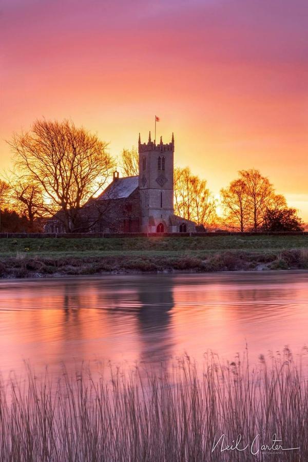 Riverbank Guest House Wiggenhall Saint Germans 외부 사진