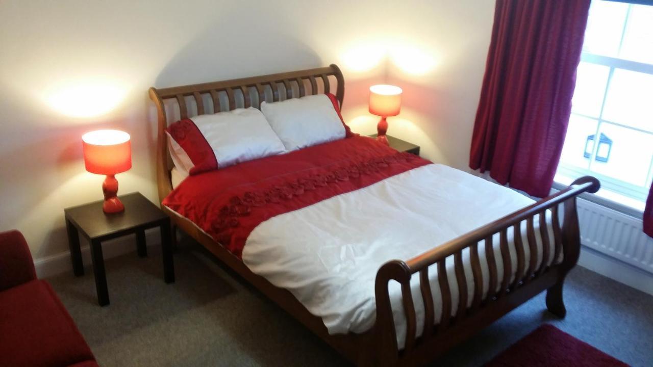 Riverbank Guest House Wiggenhall Saint Germans 외부 사진
